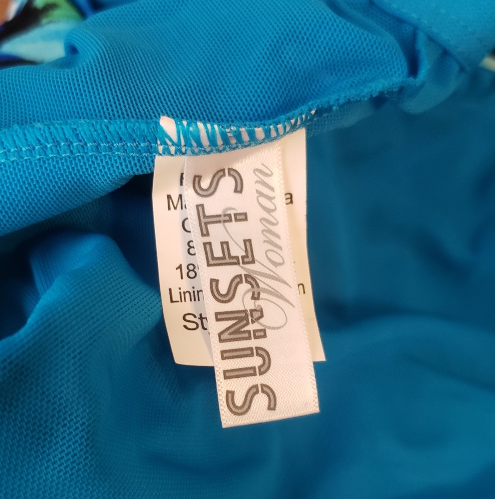Sunsets Separates Colorful Floral Swimsuit Top NWT - Picture 8 of 10